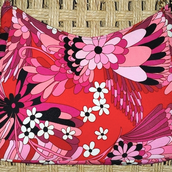 Bindya Made in New York Retro Floral Shoulder Bag - Picture 11 of 14